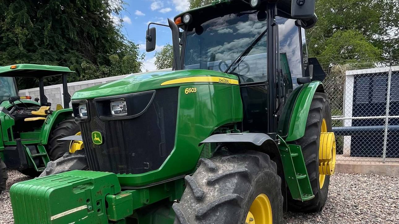 John deere 6603
